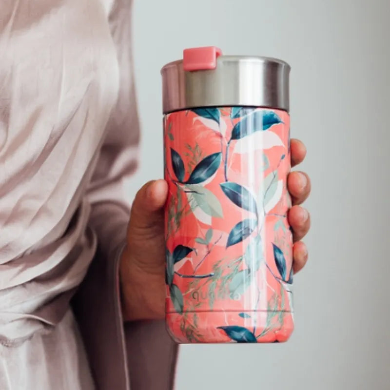 Quokka Boost Coffee Tumbler – nerūdijančio plieno termo puodelis su sieteliu, 400 ml (Exotic Pink)