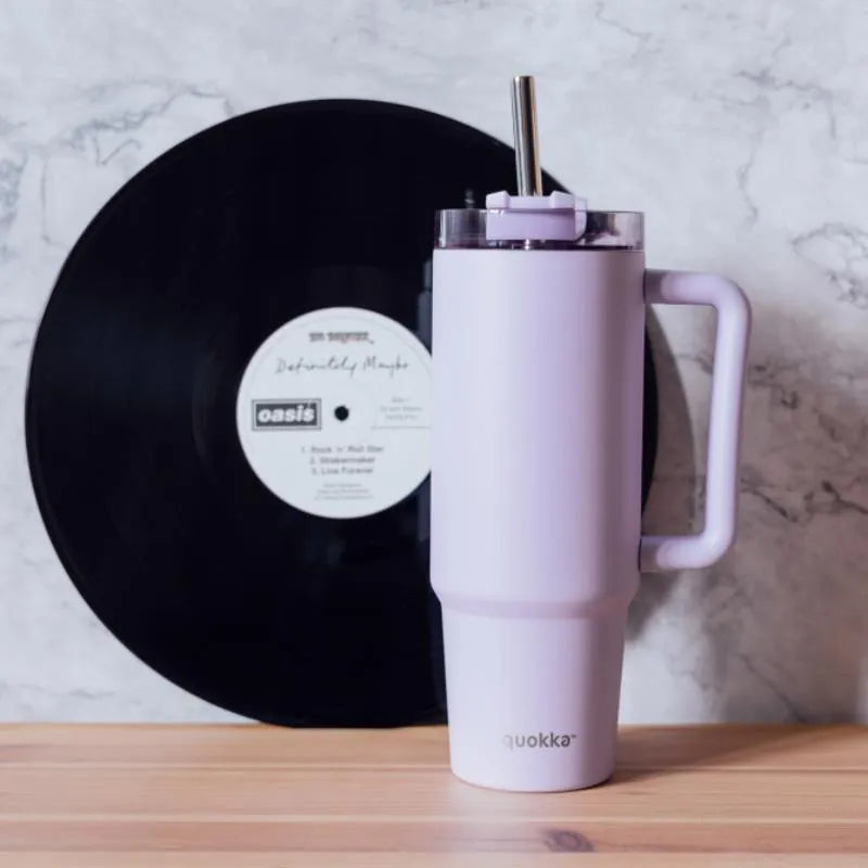Quokka Stream – 950 ml nerūdijančio plieno termo puodelis su šiaudeliu (violetinis)